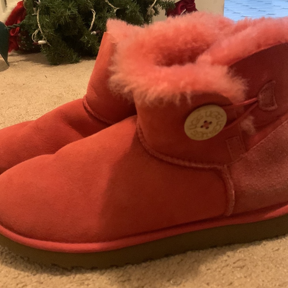 Pink UGG Mini w/ Button - Picture 3 of 7